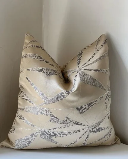 Cream Pattern on Blend Pillow