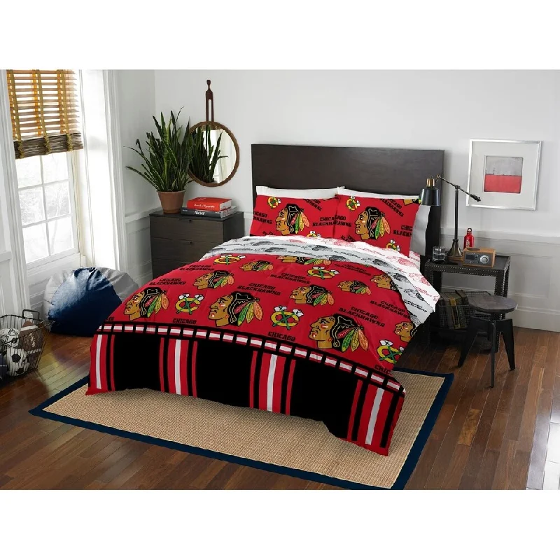 NHL Chicago Blackhawks Rotary 5-piece Queen Bed In a Bag Set