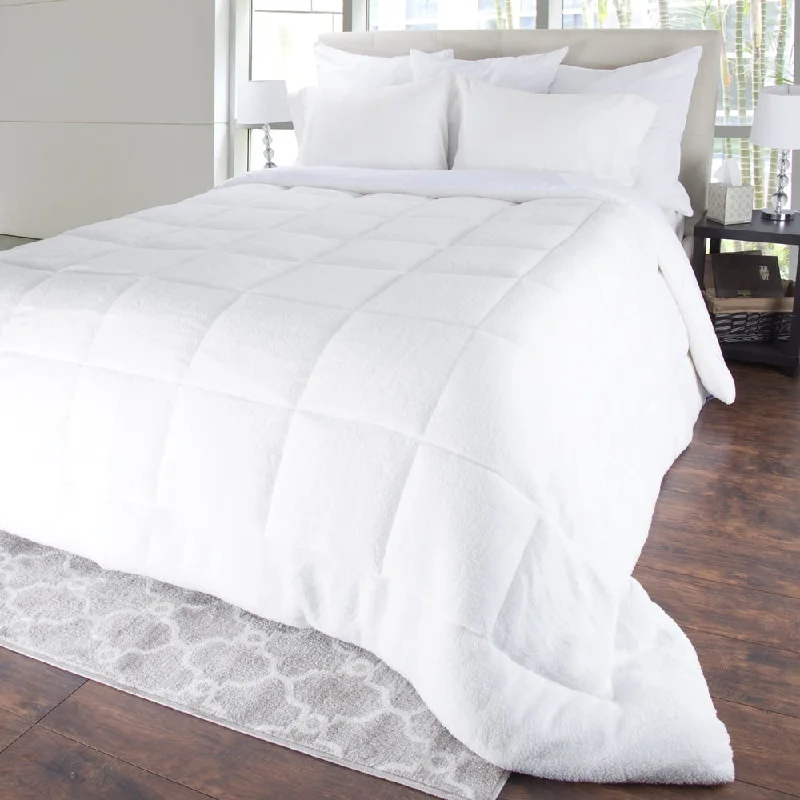 Reversible Sherpa Comforter with Box Stitching – Bedspread with Fleece Face and Microfiber Backside by Windsor Home(White)