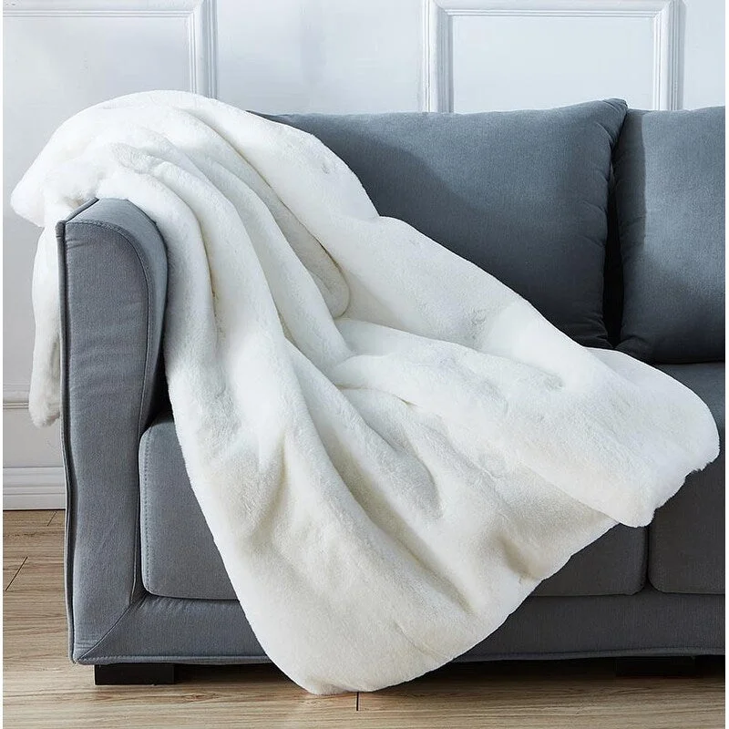 Cassilda Luxury Chinchilla Throw Blanket