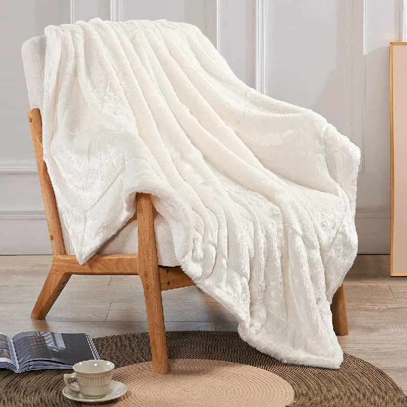 Home Soft Things HST Fauxfur Throw Super Soft Cozy Blankets