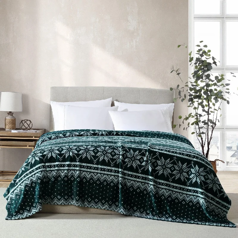 Nautica Fairisle Texture Ultra Soft Plush Green Blanket