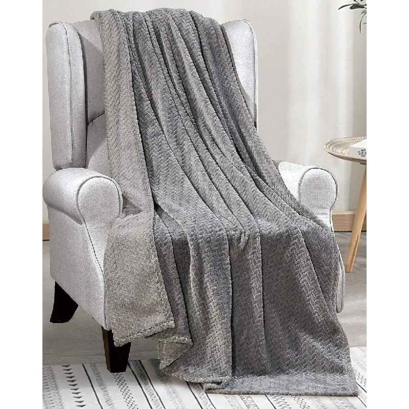 Noble House by Decor&More Oversized and Extra Heavy Chevron Braided Throw Blanket (50" x 70") (Grey)